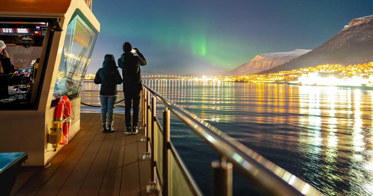 Northern lights cruise sailing from Tromsø harbour