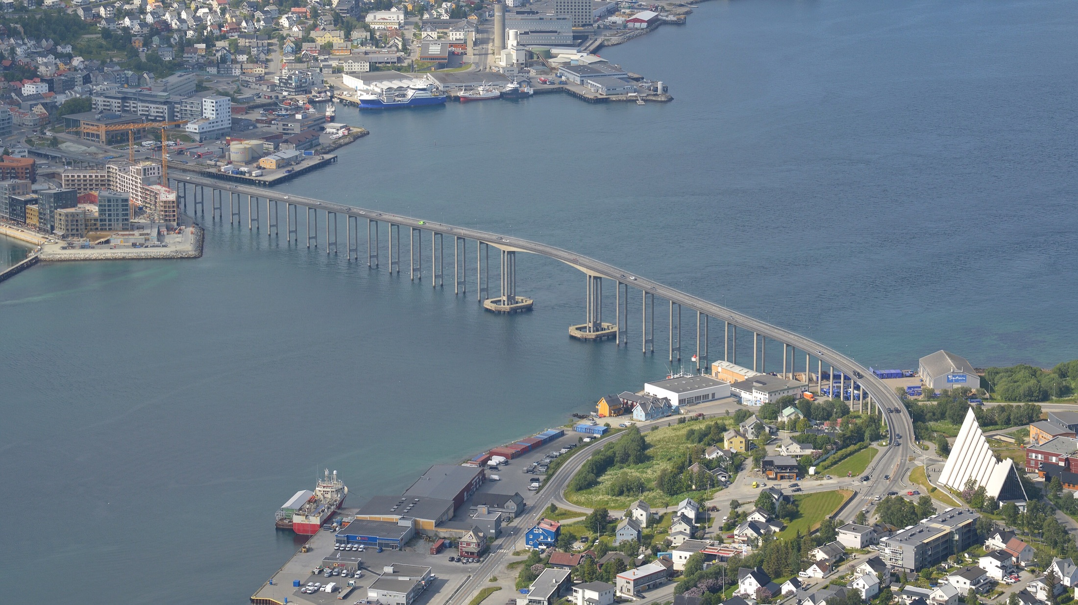 Tromsø Bridge spanning the sound between Tromsøya and Tromsdalen