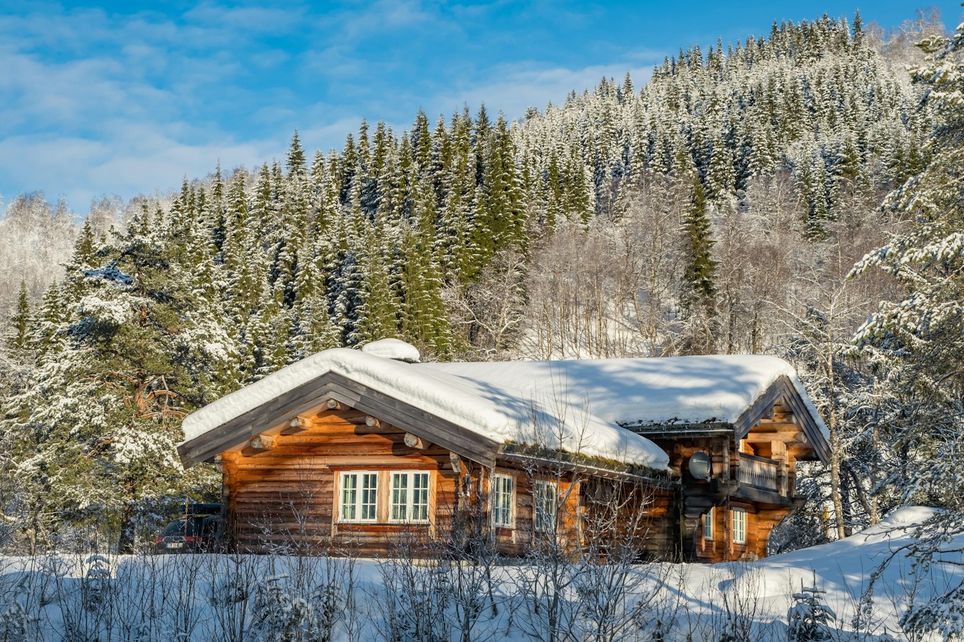 Cabin in winter in southern Norway; illustrative image, not a Tromsø property